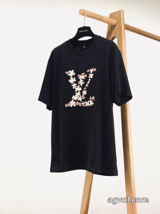 定番人気最新作 圧倒的人気アイテム 通勤の定番半袖Tシャツスーパー コピー 通販 優良LOUIS VUITTON_0_1