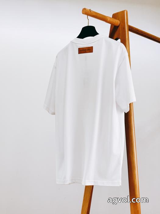 定番人気最新作 圧倒的人気アイテム 通勤の定番半袖Tシャツスーパー コピー 通販 優良LOUIS VUITTON_0_3