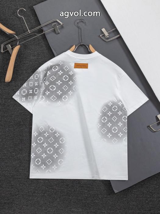 ブランド コピー ショップ半袖TシャツLOUIS VUITTON完売寸前 超人気最新作 今買い得_0_1