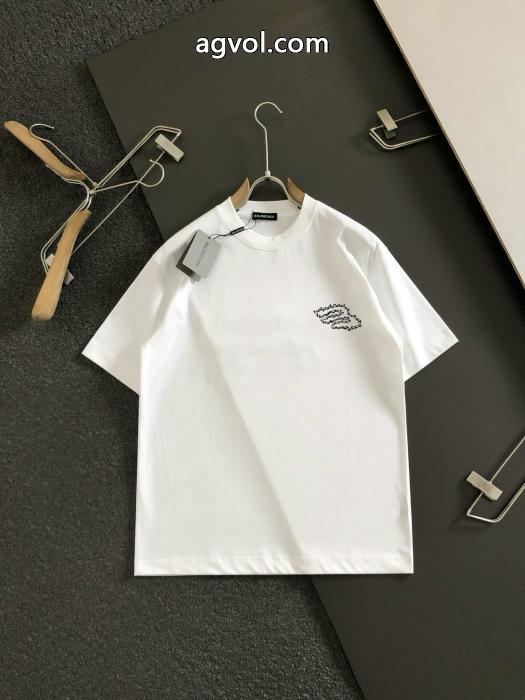 お洒落上級者 大人気限定カラー 無性に欲しいコピー ブランド 販売半袖Tシャツbalenciagac_0_4