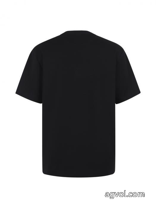 FENDI今季トレンドをうまく取り 超人気美品セール中 定番モデルTシャツ偽物 ブランド._0_1
