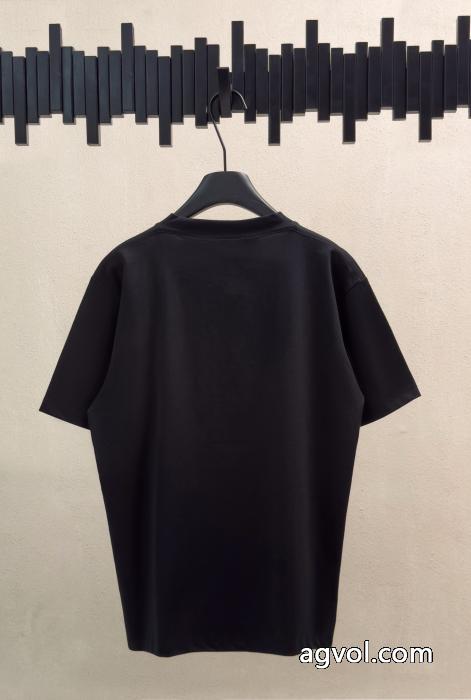 全国無料新品 芸能人人気 通年LOEWE半袖Tシャツ偽物 ブランド 販売_0_1