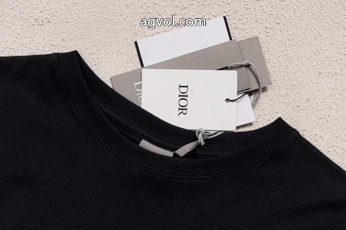 話題の新作到着！ 少量再入荷 ランキング商品 半袖Tシャツコピー 商品 販売DIOR_0_3