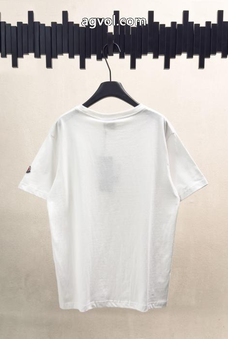 半袖Tシャツ爆発的な人気 完売前に 人気新作偽 ブランド 通販MONCLER_0_1
