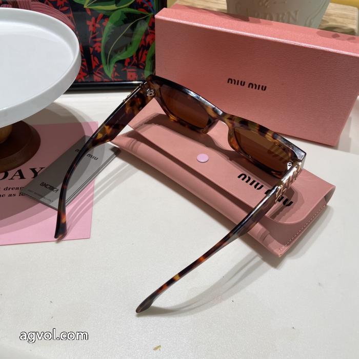 スーパー コピー 品MIUMIUサングラス人気商品最新作 ファッションスタイル 期限限定！_0_3