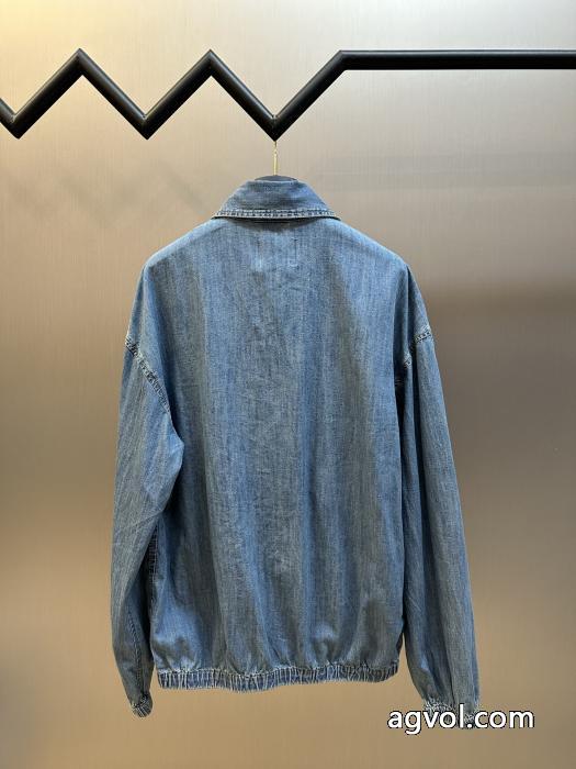 MIUMIU激安 ブランド抜群な通気性 安心の激安通販 華やかさ満点コート_0_1
