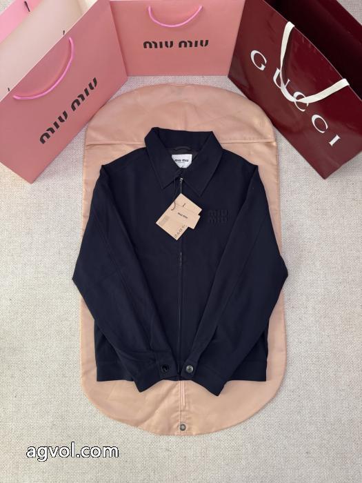 MIUMIUコピー 商品 ブランド人気セール260%新品 大人気セール 肌触りの良いサラりとシャツ.._0_0
