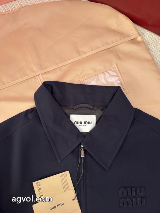 MIUMIUコピー 商品 ブランド人気セール260%新品 大人気セール 肌触りの良いサラりとシャツ.._0_4