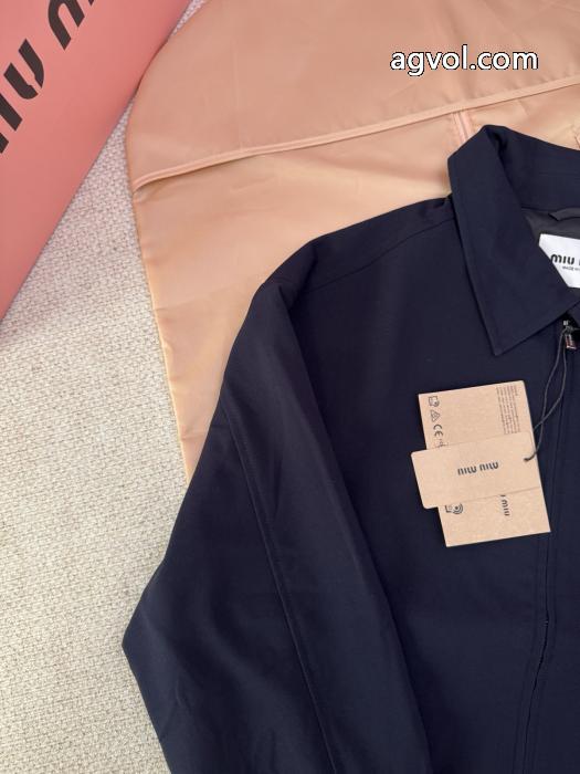 MIUMIUコピー 商品 ブランド人気セール260%新品 大人気セール 肌触りの良いサラりとシャツ.._0_5