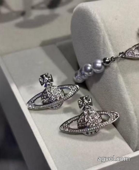 新作すぐ届く 話題が沸騰中 最旬アイテムVIVIENNE WESTWOODアクセサリーブランド 激安.._0_5