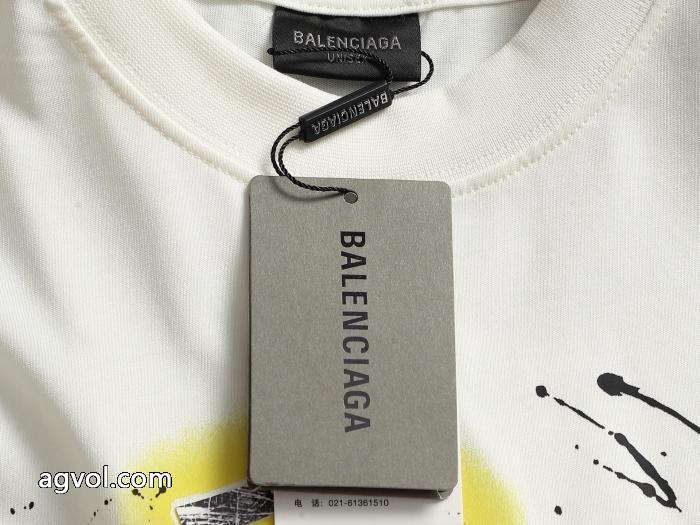 リラックススタイルが実現 着回し力が抜群 目を惹くアイテムTシャツバレンシアガコピー 商品 通販._0_4