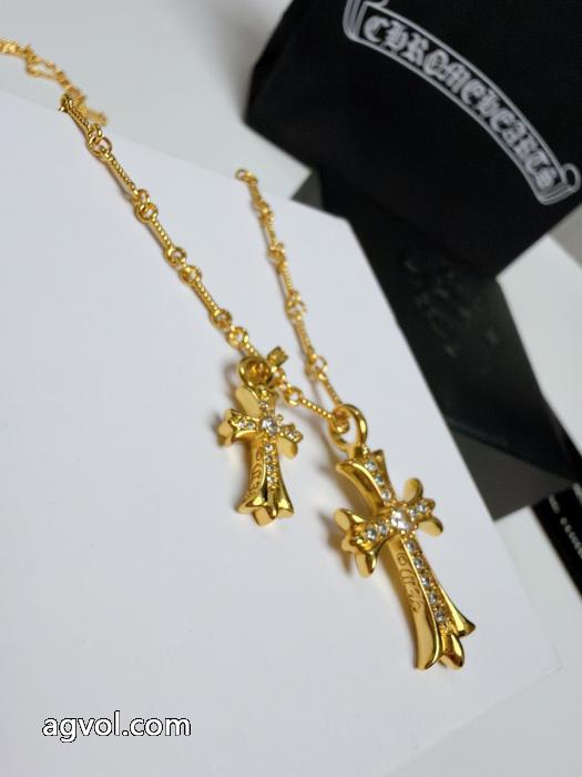 人気新作　ロゴ入り 激安大特価定番人気 希少性の高いネックレススーパー コピー  CHROME HEARTS_0_1