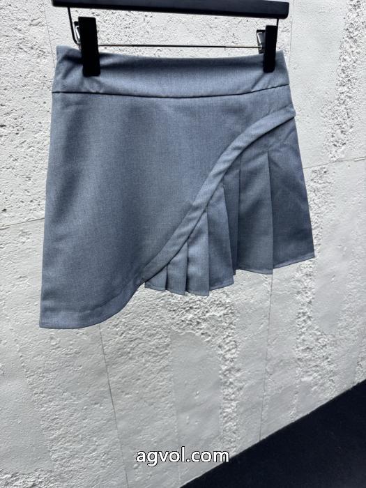 スカートTHOM BROWNE2026コーデにこなれたアクセントをプラス! 着心地のいい コーデの主役コピー 商品 販売._0_5
