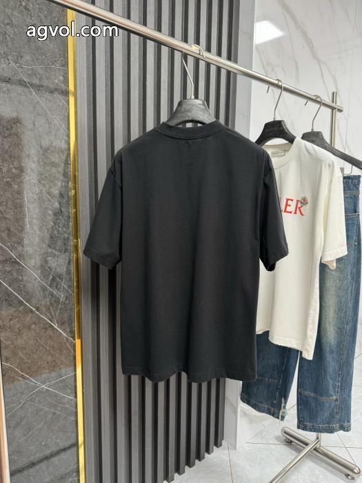 MONCLER稀少*新品登場 若い世代に評判がいい お得セール偽 ブランド サイト半袖Tシャツ_0_0