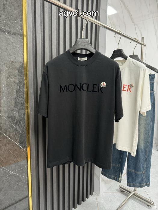 MONCLER稀少*新品登場 若い世代に評判がいい お得セール偽 ブランド サイト半袖Tシャツ_0_1