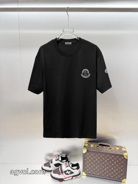 新作入荷新品 お買い得人気セール 追跡あり半袖Tシャツスーパー コピー ブランド 専門店MONCLER_0_3