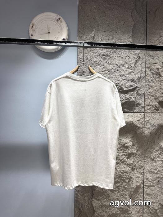 芸能人愛用 人気販売中 男女通用MONCLERコピー ブランド 優良半袖Tシャツ_0_4