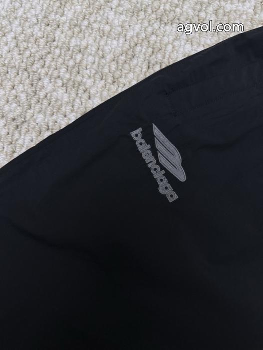 派手 ：比较华丽的 2026の定番アイテム 最新の品&nbsp;&nbsp;&nbsp;&nbsp;スラックスbalenciagaブランド コピー 専門店._0_3