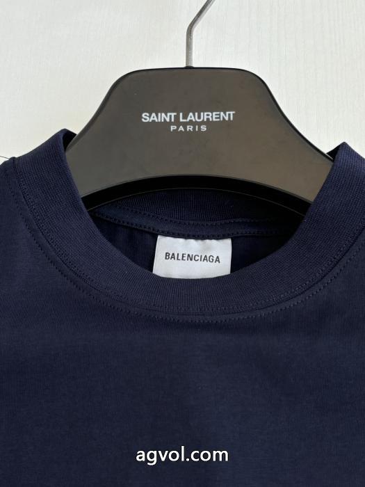 ブランドコピーbalenciagaTシャツ激安価格！ 2026年ホリデー新作 暑い日にも涼やかさを感じる._0_4