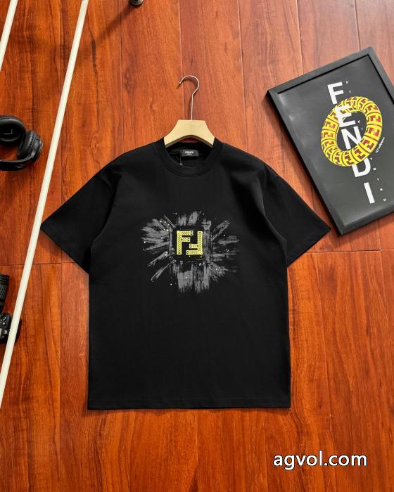 FENDI大胆に 都会的感 全国無料正規品半袖Tシャツブランド コピー 安心_0_2