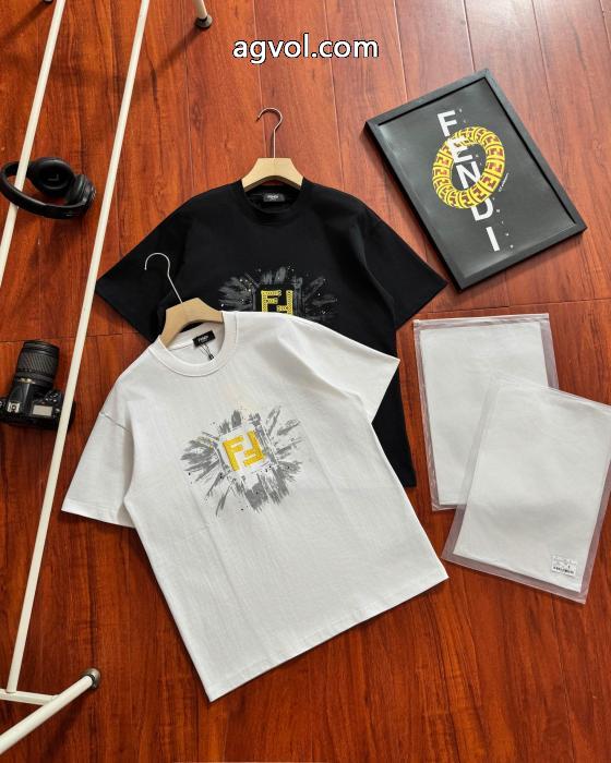 FENDI大胆に 都会的感 全国無料正規品半袖Tシャツブランド コピー 安心_0_3