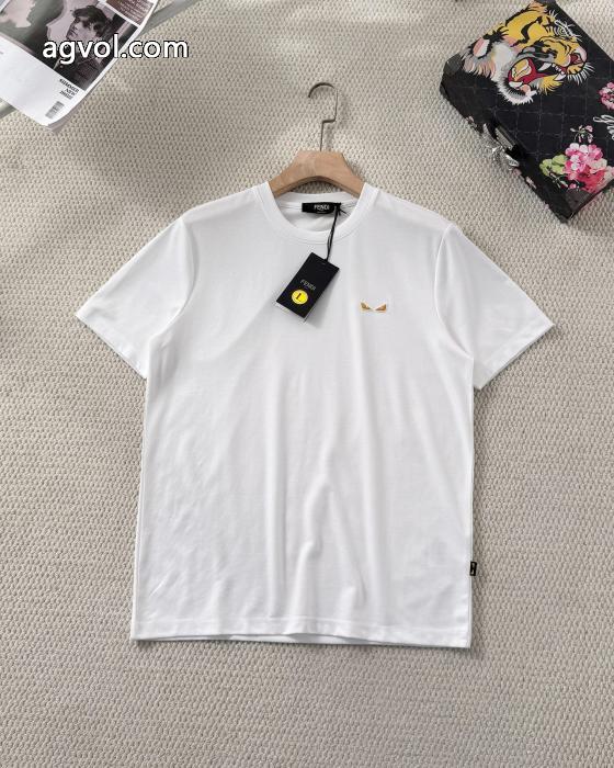正規品保証 最終価格セール 2026ss トレンドブランド コピーフェンディ半袖Tシャツ_0_1