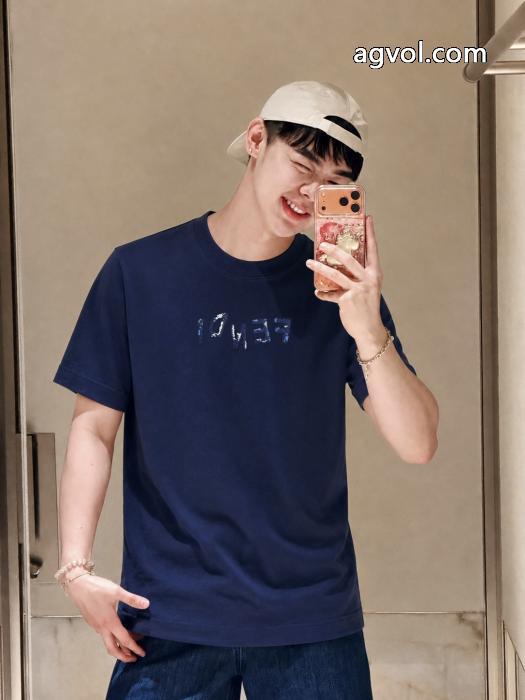 FENDI大特価 質感に満足 一番人気半袖Tシャツブランド 品 コピー_0_6