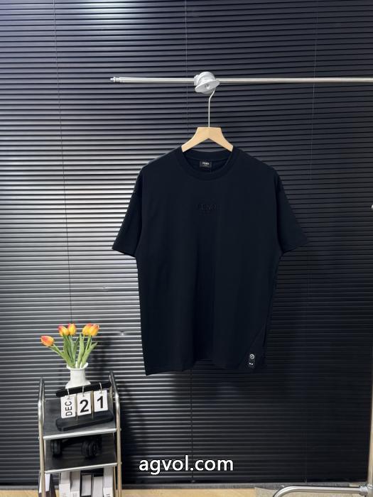 ブランド スーパー コピー 通販2026年最注目の 安心の激安通販 2026新品セール半袖Tシャツフェンディ_0_1