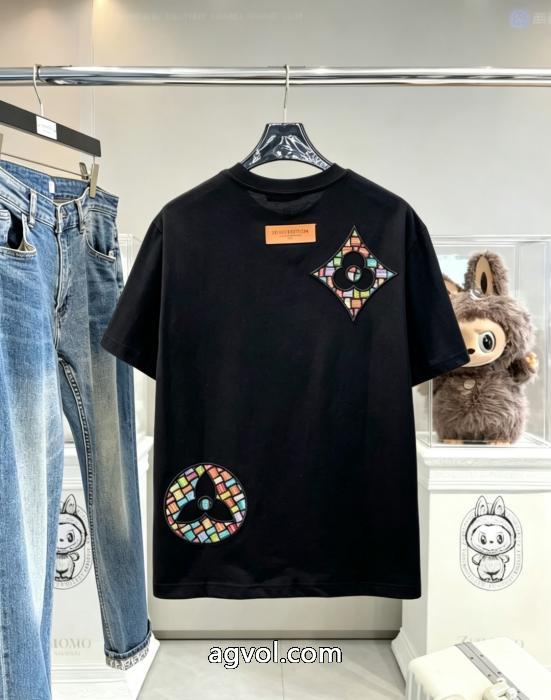 話題沸騰 タイムセール開催中！ 高品質素材ブランド コピー 販売半袖TシャツLOUIS VUITTON_0_3