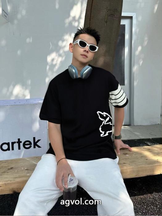ブランド 偽物 通販Tシャツビックシルエット 今すぐ欲しい 2026即旬な装いにTHOM BROWNE._0_5
