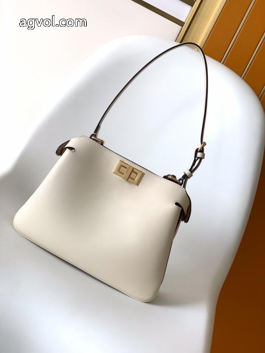 バッグブランド フェイク2026限定モデル VIP 先行セール2026年夏 超カッコイイFENDI.._1_0