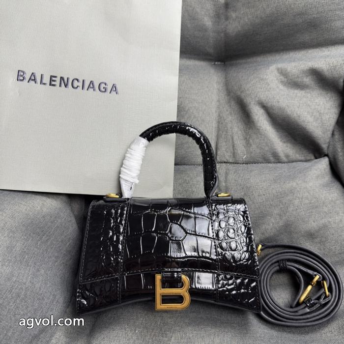 バッグスーパー コピー 安心不動の人気を誇る 最新商品 ファッションに新しい色balenciaga._0_0