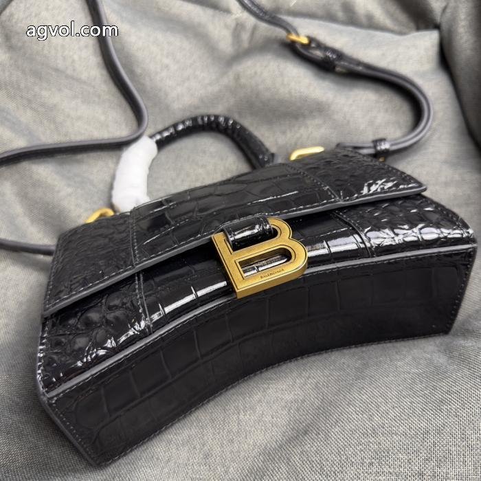 バッグスーパー コピー 安心不動の人気を誇る 最新商品 ファッションに新しい色balenciaga._0_3