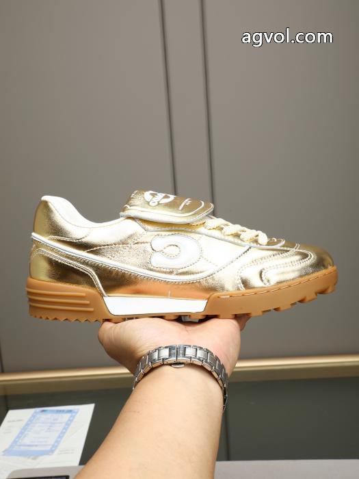 スーパー コピー ブランド 通販最安値新作 大人っぽく仕上げ ファッション感満載！COACHスニーカー.._0_0
