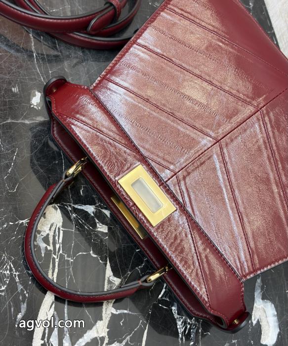 コピー 通販カジュアルの定番 性別関係なく人気 2026セール春夏人気品バッグFENDI.._0_5