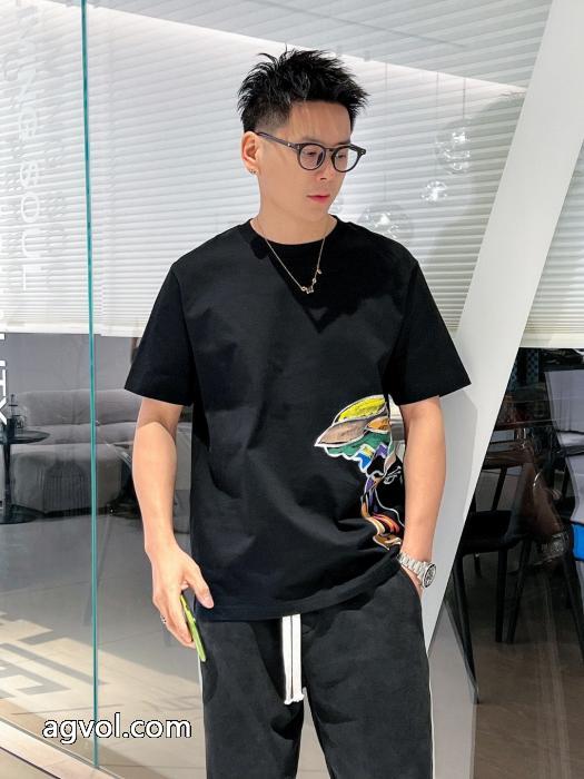 スマホケース 大人気国内発送 安心な品質ブランド 激安半袖TシャツVERSACE_0_4