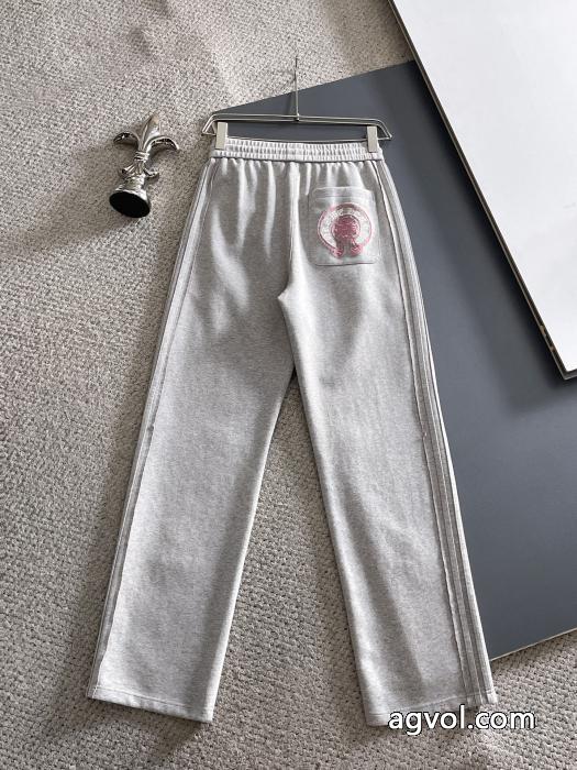 上品なカジュアルコーデに SALEお得にGET 完売必至スラックスブランド コピー 専門店CHROME HEARTS_0_1