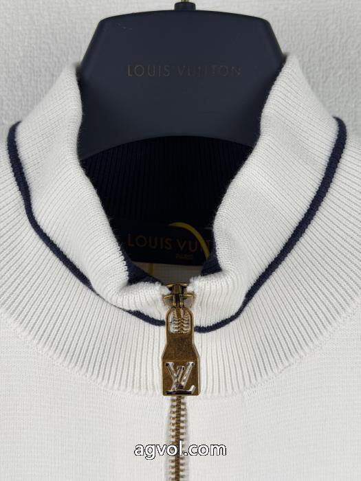 ブランド 偽物 激安ジャケット定番人気商品 人気高いアイテム 人気販売LOUIS VUITTON_0_0