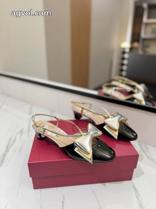 ファッションブランド 売上ランキング1位 オンライン限定商品コピー ブランド 通販サンダルVALENTINO._0_0