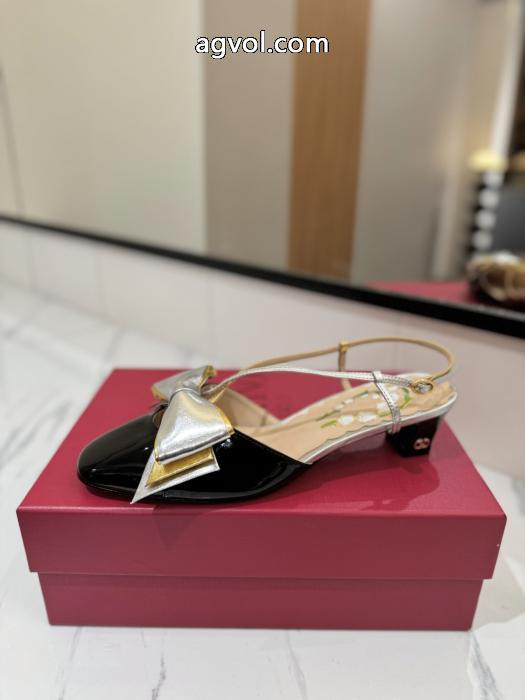 ファッションブランド 売上ランキング1位 オンライン限定商品コピー ブランド 通販サンダルVALENTINO._0_3