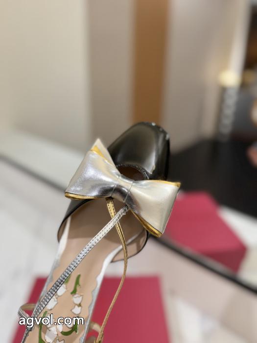 ファッションブランド 売上ランキング1位 オンライン限定商品コピー ブランド 通販サンダルVALENTINO._0_5