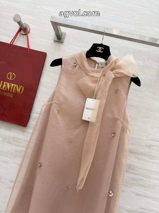 26-26AW 【最新】2026年2026のトレンド速報 2026年最新人気ワンピース激安 ブランドVALENTINO._0_4