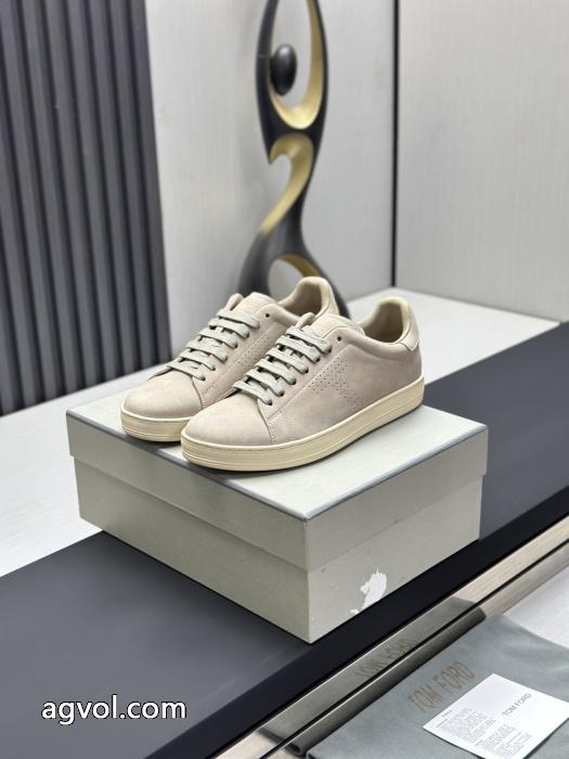 TOM FORDスニーカー偽物 ブランド 販売2026年トレンドNO1 半歩先をゆくオシャレ カジュアル反転魅力.._0_0