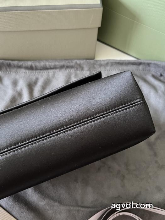 定番人気商品 数量限定お買い得 新着入荷ブランド レプリカバッグトムフォード.._0_3