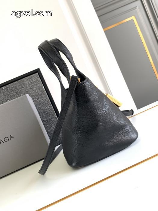 balenciagaブランド 偽物シーンで活躍する 大人の色味  26ss/大人気2026コレクションバッグ._0_1