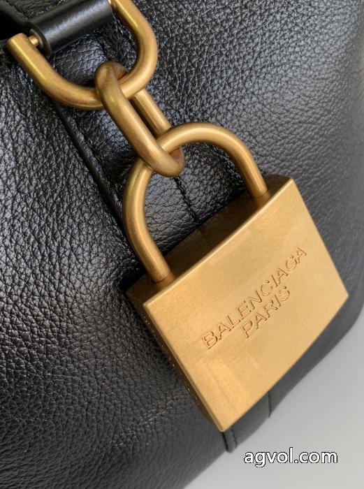 balenciagaブランド 偽物シーンで活躍する 大人の色味  26ss/大人気2026コレクションバッグ._0_4