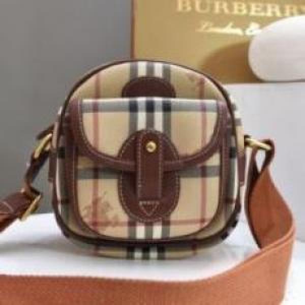 ショルダーバッグ バーバリーコピー BURBERRYコピー 2026 海外限定ライン バッグ.596.