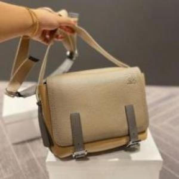 ロエベコピー 今買い◎得 ショルダーバッグ 2026 高級感ある LOEWEコピー ハンドバッグ.598.