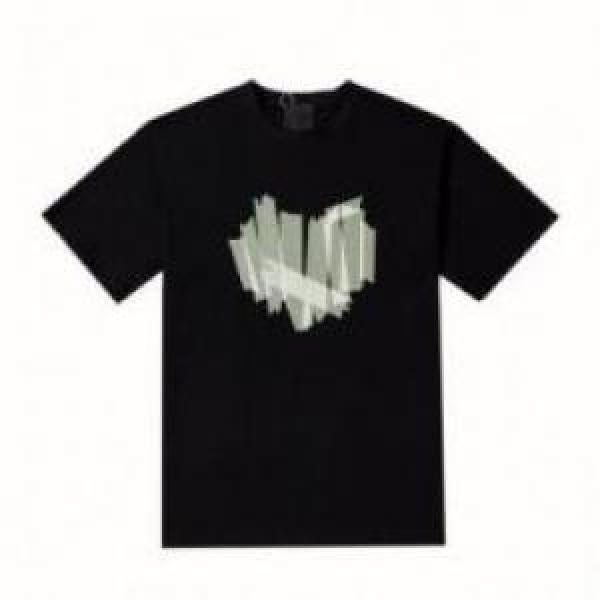 2026 半袖シャツ 活用できるアイテム GIVENCHYコピー ジバンシィコピー セレブ愛用の超人気商品