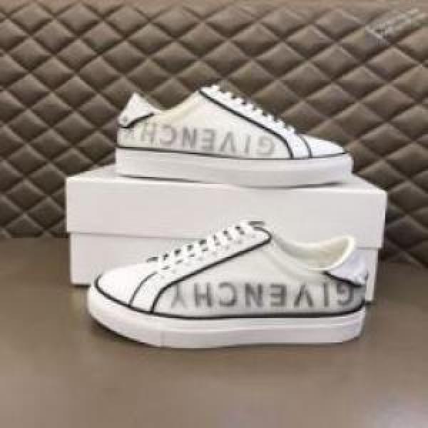 軽量 GIVENCHYコピー コスパ最高のプライス ジバンシィコピー 2026 シューズ カジュアルシューズ